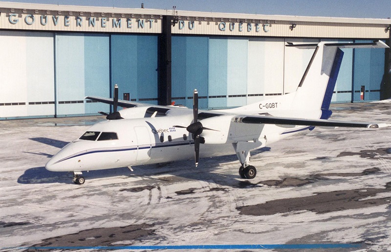 Cet appareil est Dash 8-200. Nous possédons également un Dash8-300.